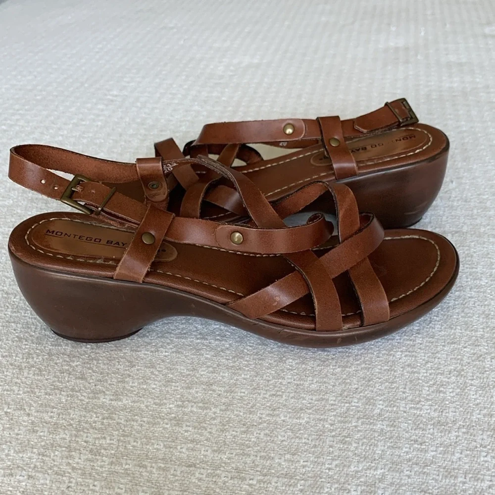 Montego Bay Club brown strappy sandals size 7